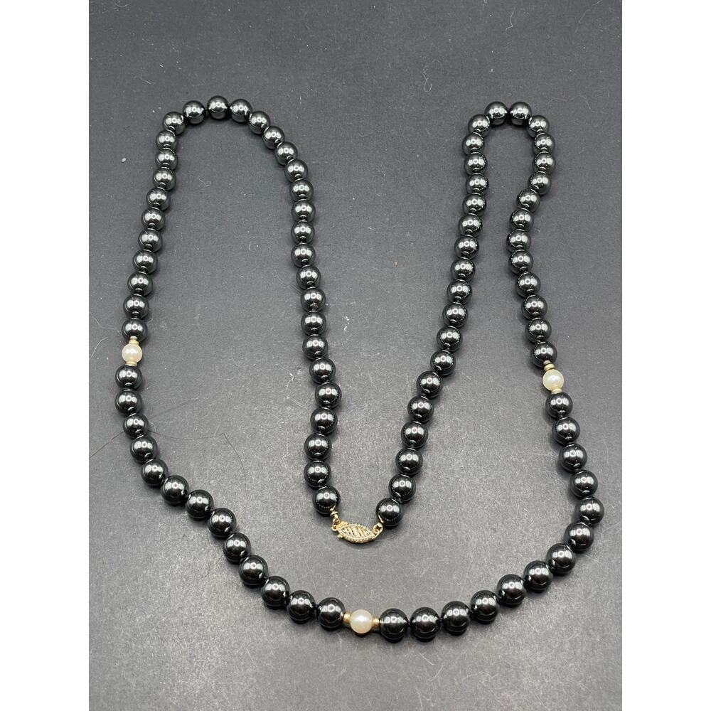 Vtg Black Hematite and Natural White Pearl Necklace 14K Yellow Gold Clasp 32"